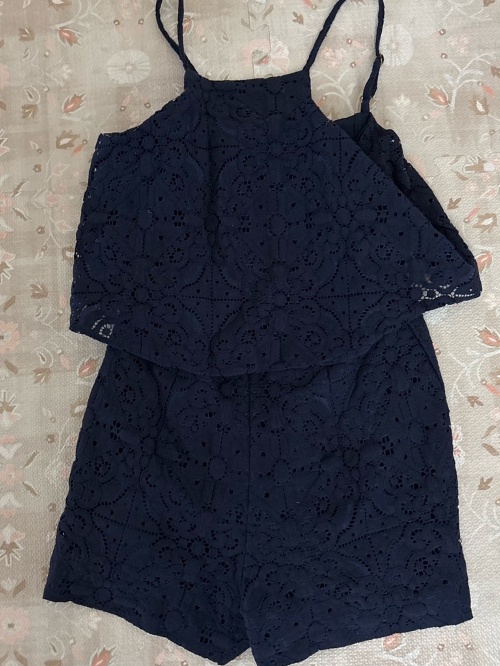 Lilly Pulitzer XXS Celyn Romper Navy blue lace romper with adjustable straps